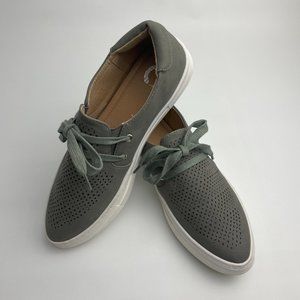 Journee Collection Almond Toe Shantel Sneaker, Gray, Women's Size 7.5